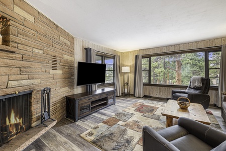 Aspen View Getaway Estes Park, Gorgeous living room area