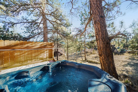 O'Deer Cabin Estes Park, Private Hot tub on the property.