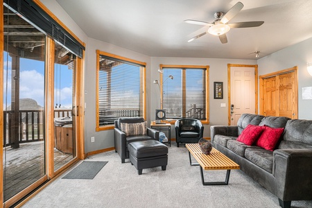 41B Nakai Peak Estes Park Vacation Rental at Marys Lake, Living Area open plan with dining and kitchen area