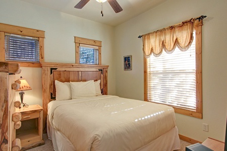 Queen bedroom on the main level 