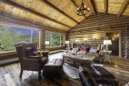 Broadmeadow Cabin Estes Park, Beautiful mountain views from windows that stretch across the expanse of the great room. 