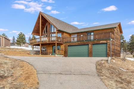 Driveway leading up to the home