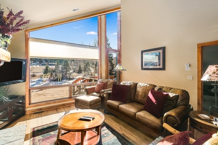 Living room with a flat screen TV