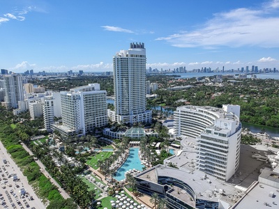 Aerial view of the Fontainebleau Hotel