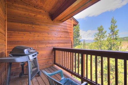 Private deck with gorgeous views. Features BBQ Grill.