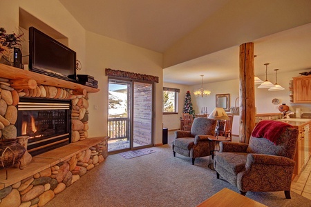 Open concept living and dining area