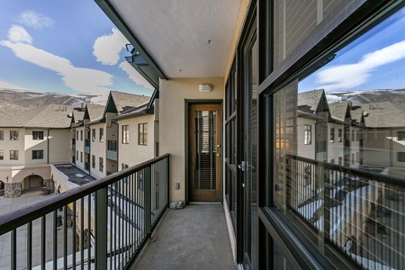Balcony overlooking a courtyard