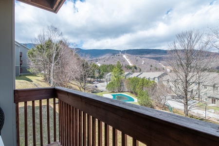 Ski-in/ski-out convenience with unbeatable trail views