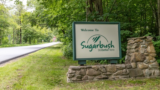 Five minute walk to Mt Ellen at Sugarbush Resort Vermont