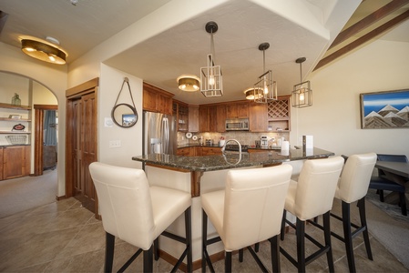 Kitchen Island with comfortable seating