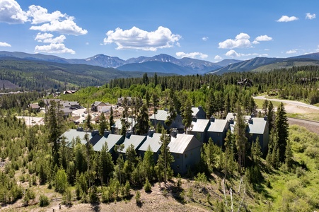 Escape to the Mountains of Winter Park Colorado! Birds Eye view of townhome