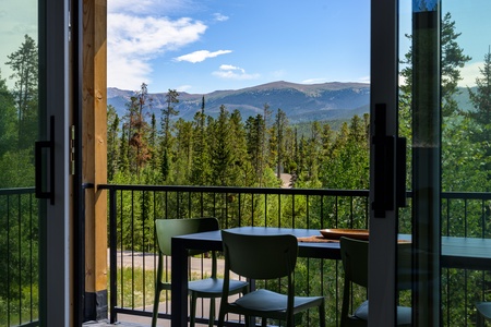 Dine al fresco with seating to accommodate everyone