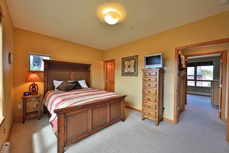 Master Upstairs with Queen size bed and attached Bath