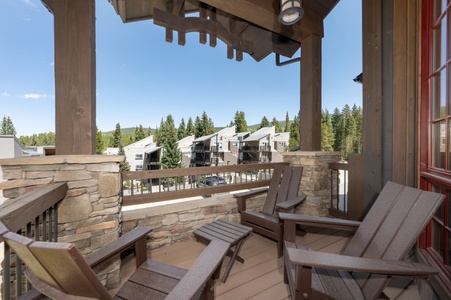 Relax on the deck and enjoy the Mountain Views