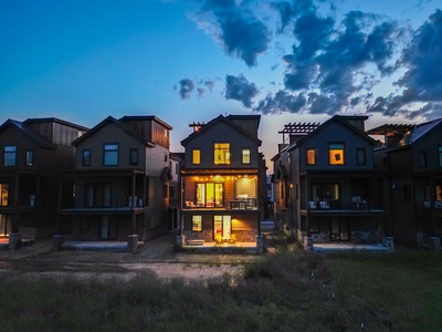 "Fantastic place! Incredible view, great layout...