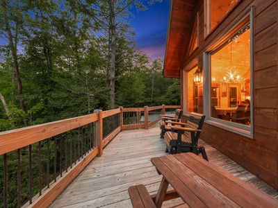 Whisky Creek Retreat- Entry deck view with outdoor furniture