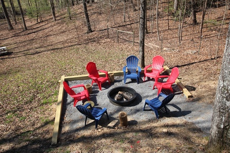 Misty Mountain Escape - Fire Pit