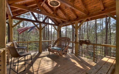 Misty Mountain Treehouse - Outdoor Seating Area