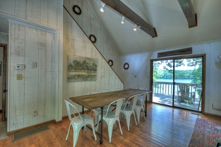 Waters Edge - Dining Area