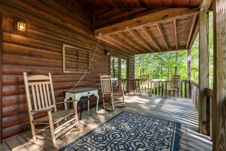 Woodhaven Retreat - Entry Level Covered Deck