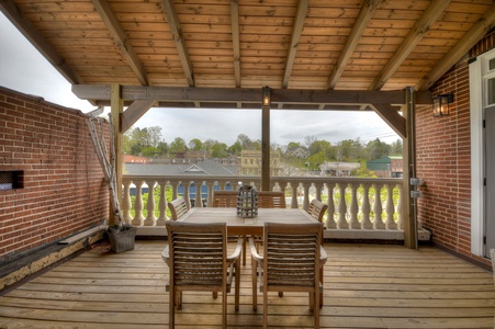 Main & Main- Deck's Dining Area's View