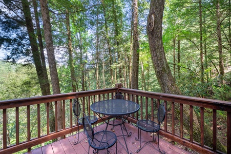 Hazy Hideaway - Entry Level Open Deck Breakfast Table