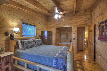 Bear Paw -Upper Level Queen Primary Suite
