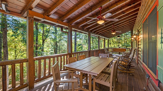 Palmer's Point - Entry Level Outdoor Dining