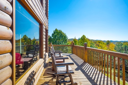 Panoramic Paradise: View from Entry Level Deck