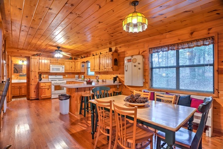 Squat & Gobble - Dining and Kitchen Area