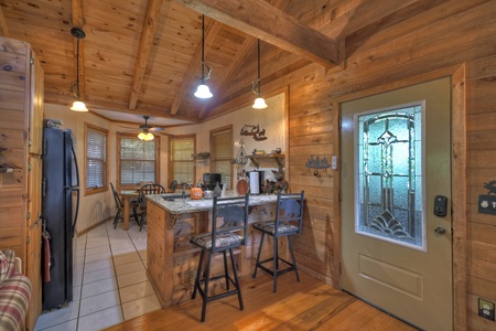 The Good Place- Entry level fully equipped kitchen with island area and stools