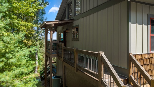 A Mornings' Mist - Side Deck Entrance