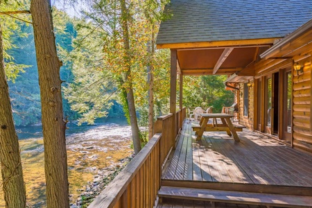 Rivers DLite - Back Deck and Toccoa River