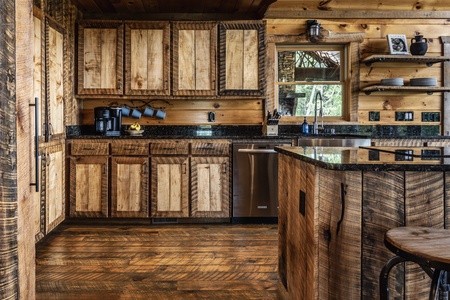 Lookout Lodge - Kitchen