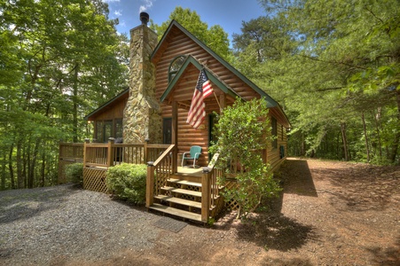 Serendipity - Front Exterior Log Cabin