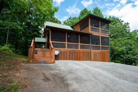 Escape to Dreamcatcher - Exterior Cabin Image