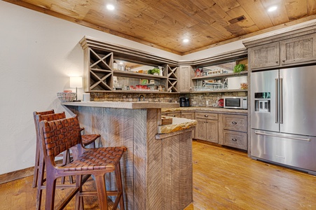 Copperline Lodge - Lower Level Wet Bar