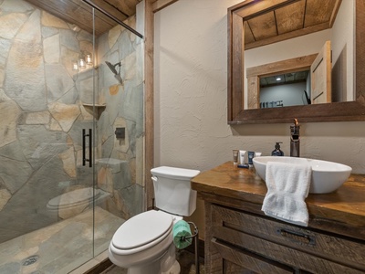 Stone Creek Lodge - Lower-Level Guest Bathroom 2