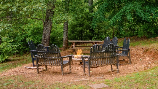 Papa Bear's Den - Fire Pit