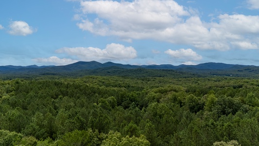 Pinecrest Lodge