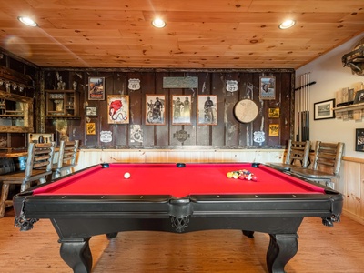 Soaring Hawk Lodge - Lower Level Entertainment Room