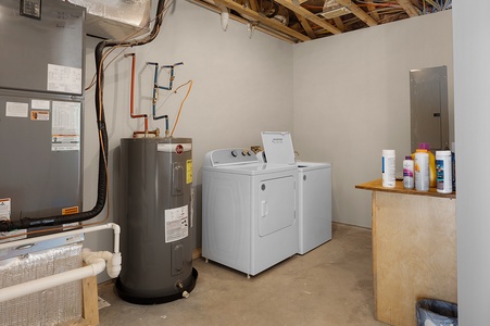 The Peaceful Meadow Cabin- Lower Level Laundry Room