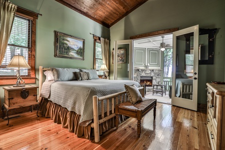 Elk Horn - Master Bedroom