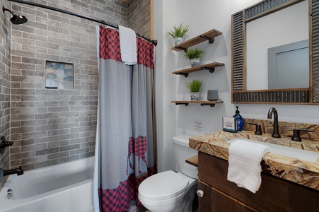 Elevated Escape - Lower Level Queen Suite Bathroom