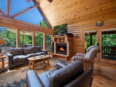 Hillside Hideaway - Living Room with Gas Fireplace