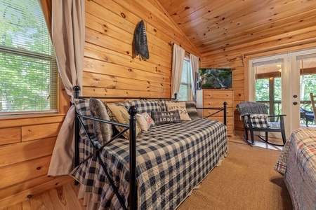 The Loose Caboose - Entry Level Guest Queen Bedroom's Daybed