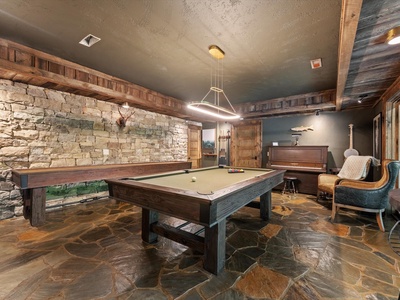 River Joy Lodge- Lower Level Entertainment Room