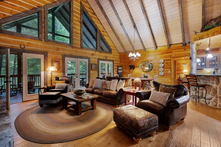 Mountaintown Creek Lodge - Living Room