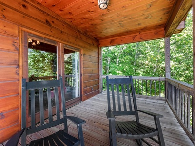 Rising Star Lodge - Balcony