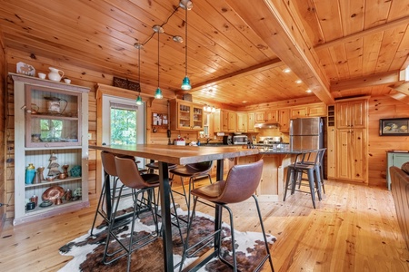 The Loose Caboose - Entry Level Dining Area